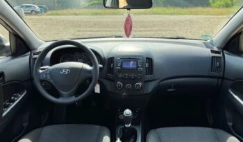 Hyundai i30 | FWD (przód) | Manualna | 90 KM | Beżowy full