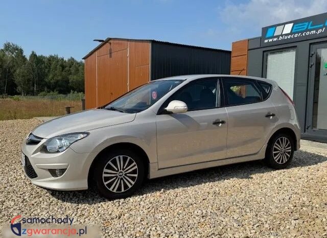 Hyundai i30 | FWD (przód) | Manualna | 90 KM | Beżowy full