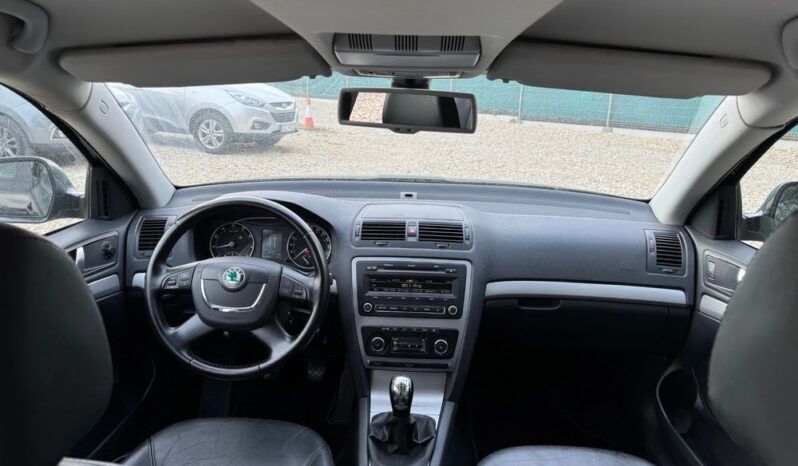 Skoda Octavia | FWD (przód) | Manualna | 160 KM | Czarny full