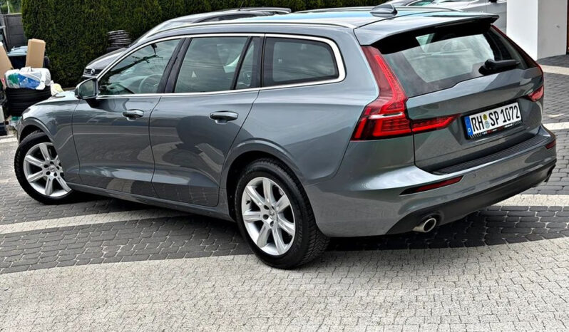 Volvo V60 | FWD (przód) | Manualna | 190 KM | Szary full