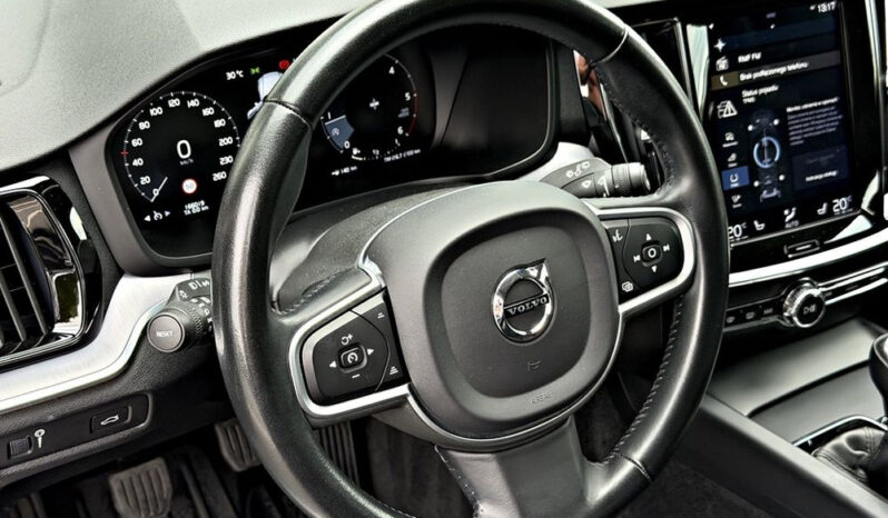 Volvo V60 | FWD (przód) | Manualna | 190 KM | Szary full