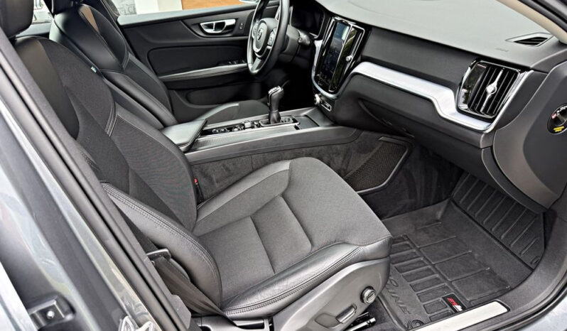 Volvo V60 | FWD (przód) | Manualna | 190 KM | Szary full
