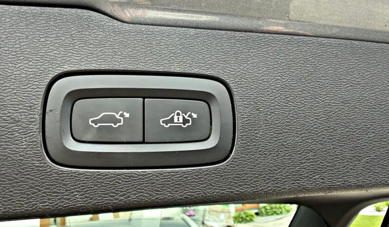 Volvo V60 | FWD (przód) | Manualna | 190 KM | Szary full