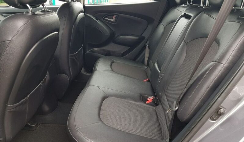 HYUNDAI ix35  | FWD (przód) | Manualna | 115 KM | Szary full
