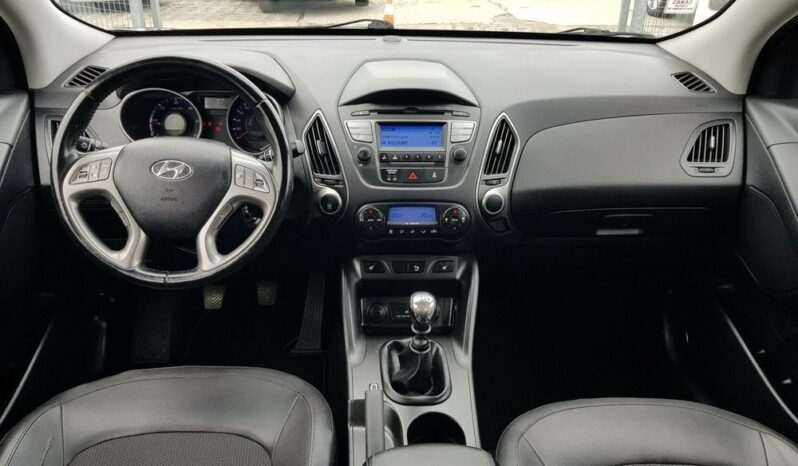 HYUNDAI ix35  | FWD (przód) | Manualna | 115 KM | Szary full