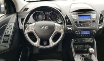 HYUNDAI ix35  | FWD (przód) | Manualna | 115 KM | Szary full