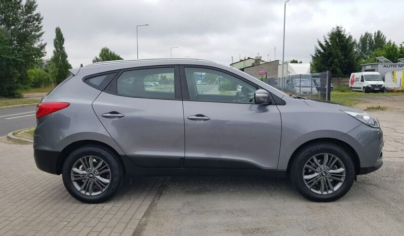 HYUNDAI ix35  | FWD (przód) | Manualna | 115 KM | Szary full