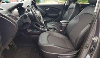 HYUNDAI ix35  | FWD (przód) | Manualna | 115 KM | Szary full