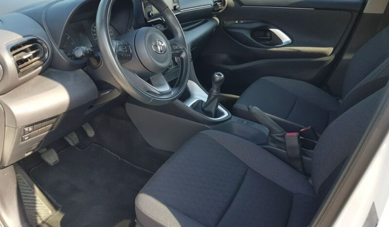 Toyota Yaris | FWD (przód) | Manualna | 72 KM | Biały full