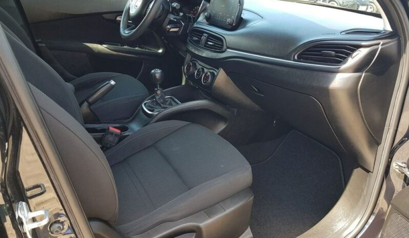 FIAT Tipo  | FWD (przód) | Manualna | 95 KM | Czarny full