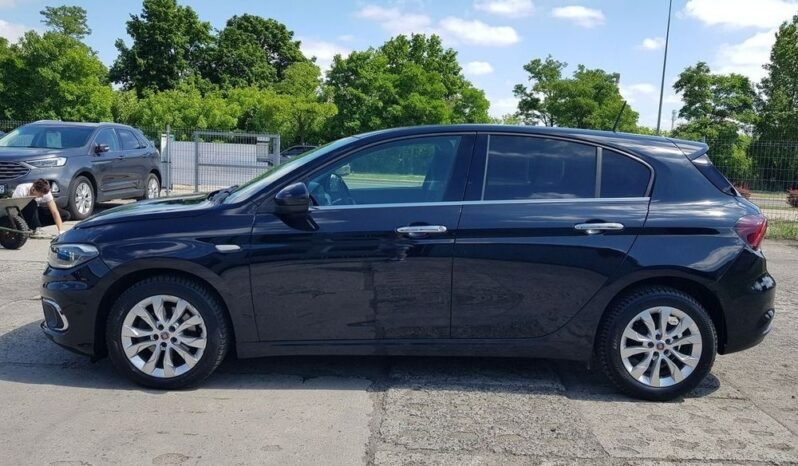 FIAT Tipo  | FWD (przód) | Manualna | 95 KM | Czarny full