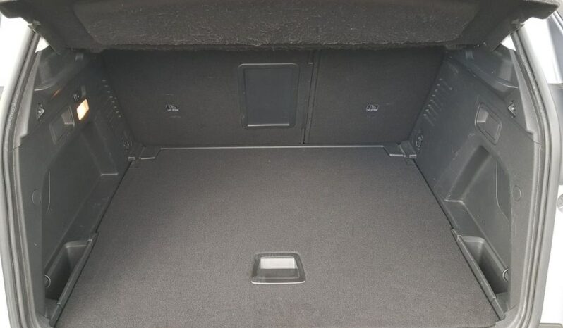 Peugeot 3008 | FWD (przód) | Manualna | 130 KM | Szary full