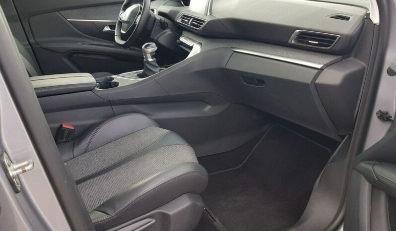 Peugeot 3008 | FWD (przód) | Manualna | 130 KM | Szary full