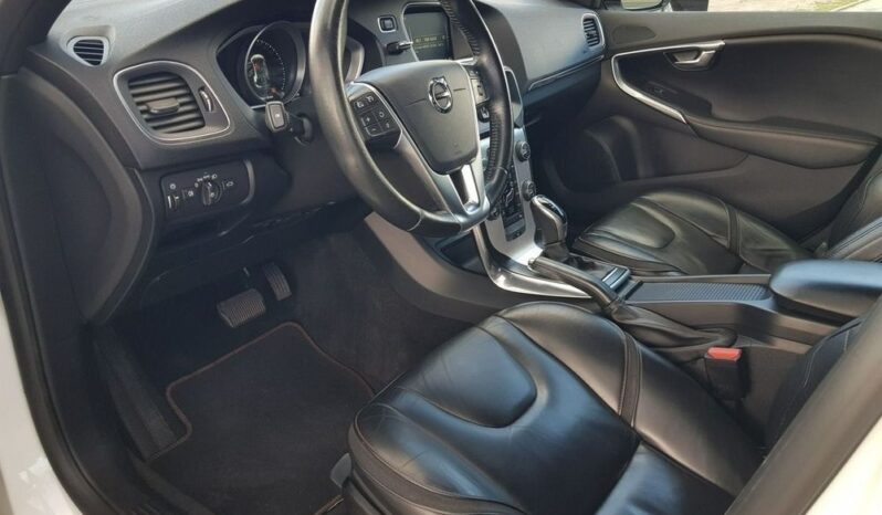 Volvo V40 | FWD (przód) | Automatyczna | 150 KM | Biały full