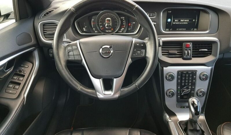 Volvo V40 | FWD (przód) | Automatyczna | 150 KM | Biały full