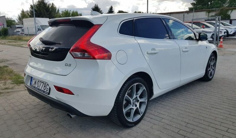 Volvo V40 | FWD (przód) | Automatyczna | 150 KM | Biały full