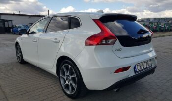 Volvo V40 | FWD (przód) | Automatyczna | 150 KM | Biały full