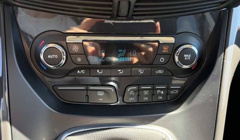 Ford Kuga | FWD (przód) | Manualna | 150 KM | Niebieski full