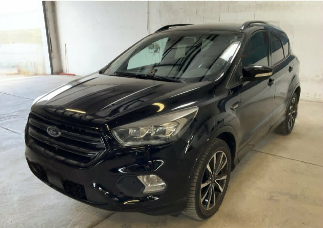 Ford Kuga | Fwd (Przód) | Manualna | 150 Km | Czarny