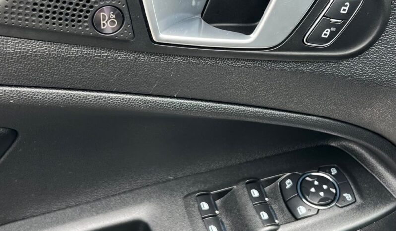 Ford   EcoSport    125 KM    Manualna    FWD (przód)    Czarny full