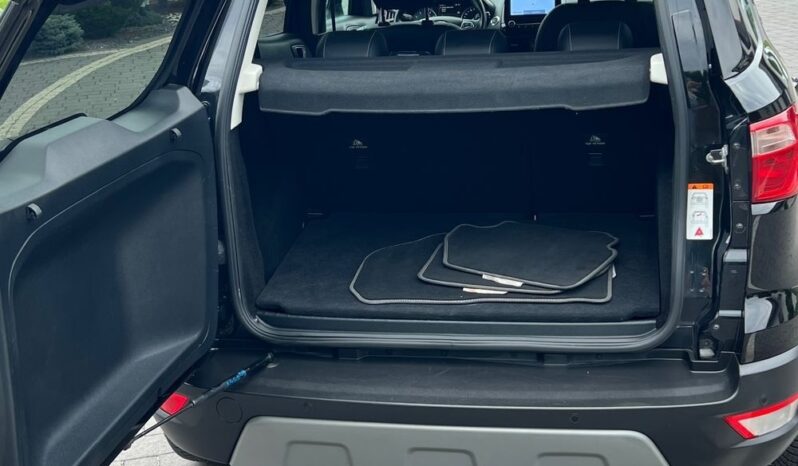 Ford   EcoSport    125 KM    Manualna    FWD (przód)    Czarny full