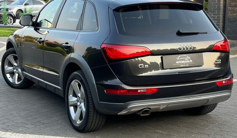 Audi   Q5    190 KM    Automatyczna    4×4 (stały)    Szary full