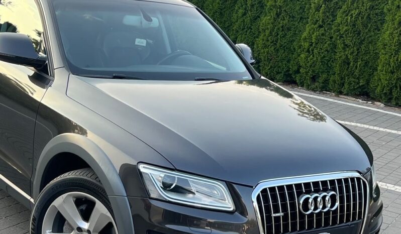 Audi   Q5    190 KM    Automatyczna    4×4 (stały)    Szary full