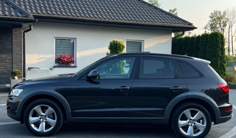 Audi   Q5    190 KM    Automatyczna    4×4 (stały)    Szary full