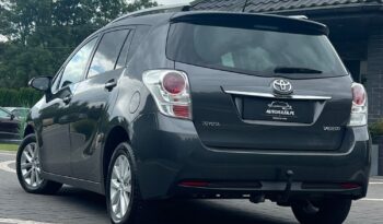 Toyota   Verso    112 KM    Manualna    FWD (przód)    Szary full
