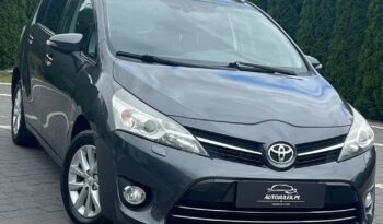 Toyota   Verso    112 KM    Manualna    FWD (przód)    Szary full