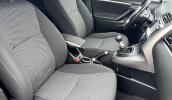 Toyota   Verso    112 KM    Manualna    FWD (przód)    Szary full