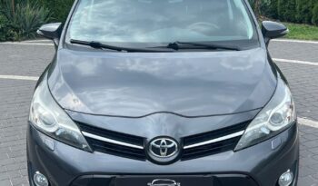 Toyota   Verso    112 KM    Manualna    FWD (przód)    Szary full