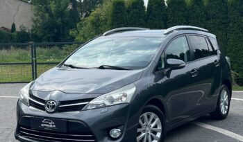 Toyota   Verso    112 KM    Manualna    FWD (przód)    Szary full
