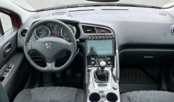 Peugeot   3008    112 KM    Manualna    FWD (przód)    Bordowy full