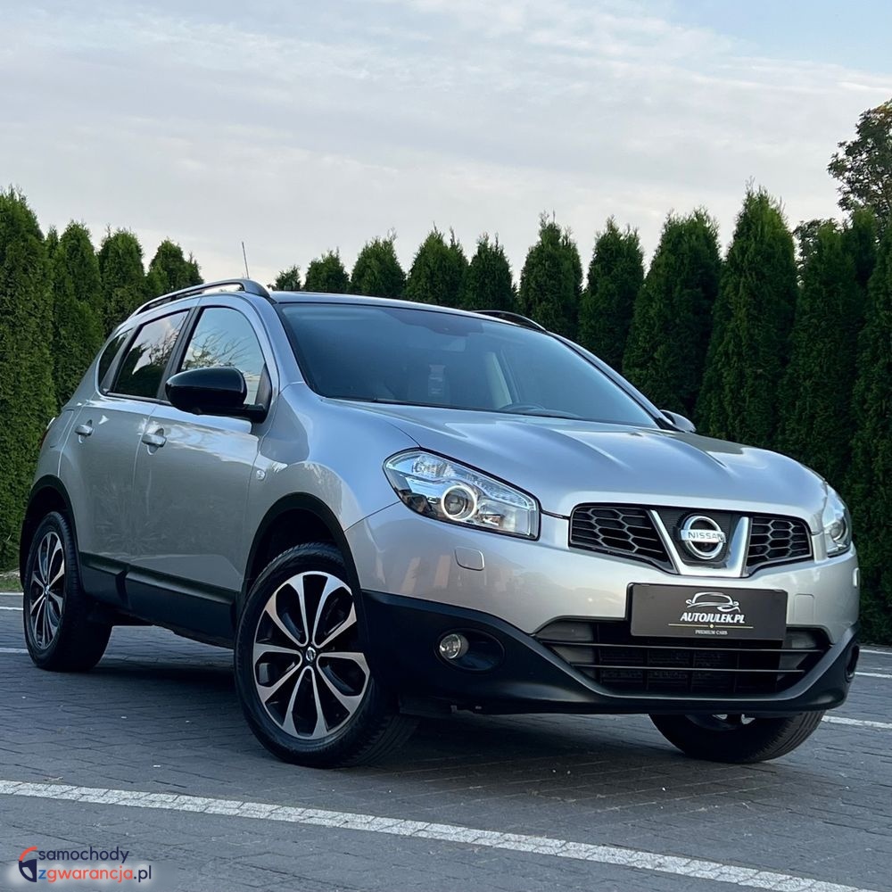 Nissan   Qashqai    141 Km    Manualna    Fwd (Przód)    Szary