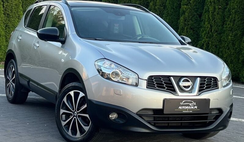 Nissan   Qashqai    141 KM    Manualna    FWD (przód)    Szary full