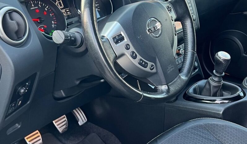 Nissan   Qashqai    141 KM    Manualna    FWD (przód)    Szary full