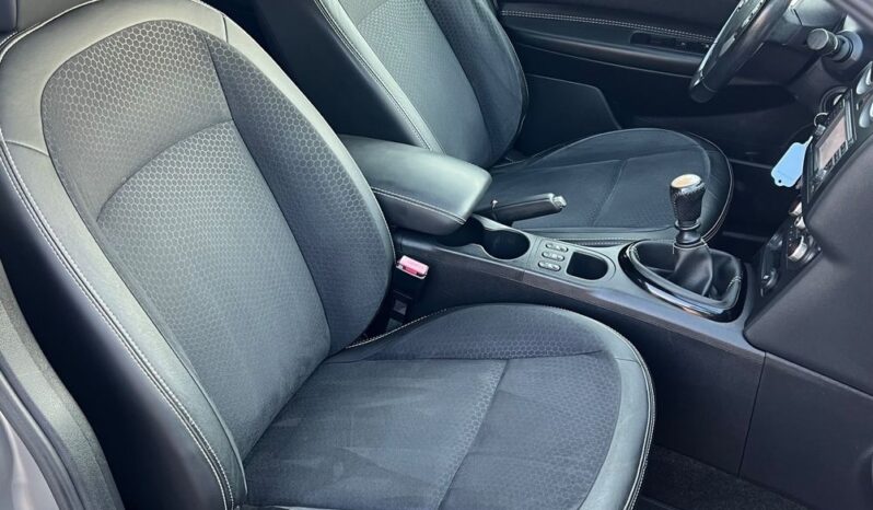 Nissan   Qashqai    141 KM    Manualna    FWD (przód)    Szary full