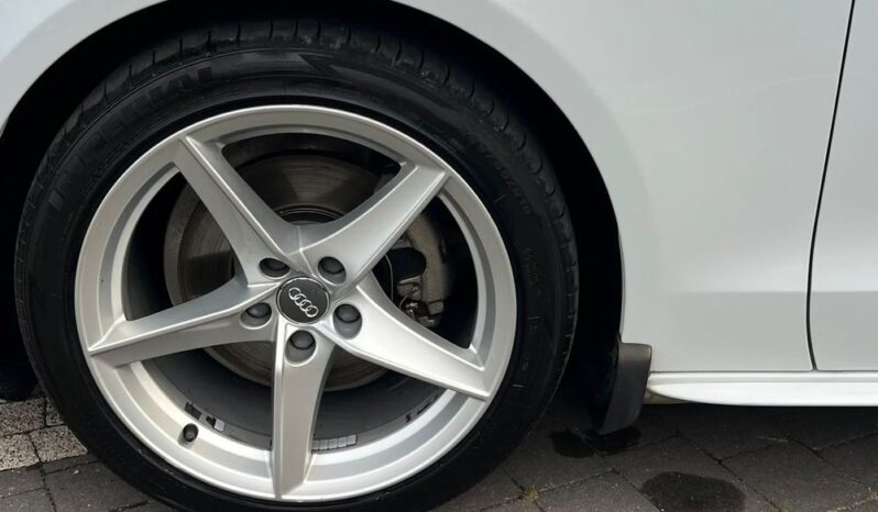 Audi   A5 Sportback    177 KM    Automatyczna    4×4 (stały)    Biały full