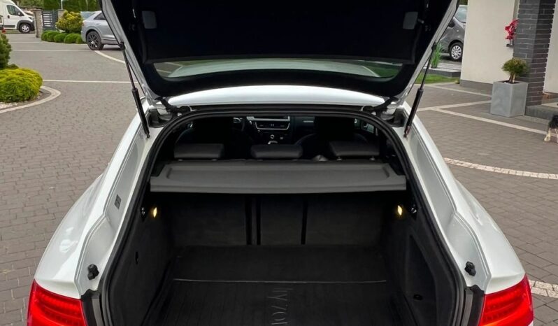 Audi   A5 Sportback    177 KM    Automatyczna    4×4 (stały)    Biały full