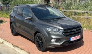 Ford Kuga | 4X4 (Doł. Automatycznie) | Automatyczna | 150 Km | Szary