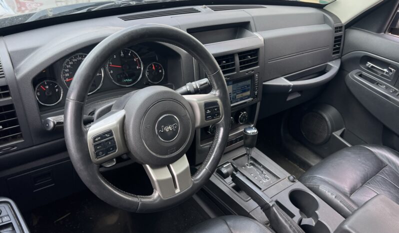 Jeep Cherokee | 4×4 (doł. ręcznie) | Automatyczna | 200 KM | Szary full