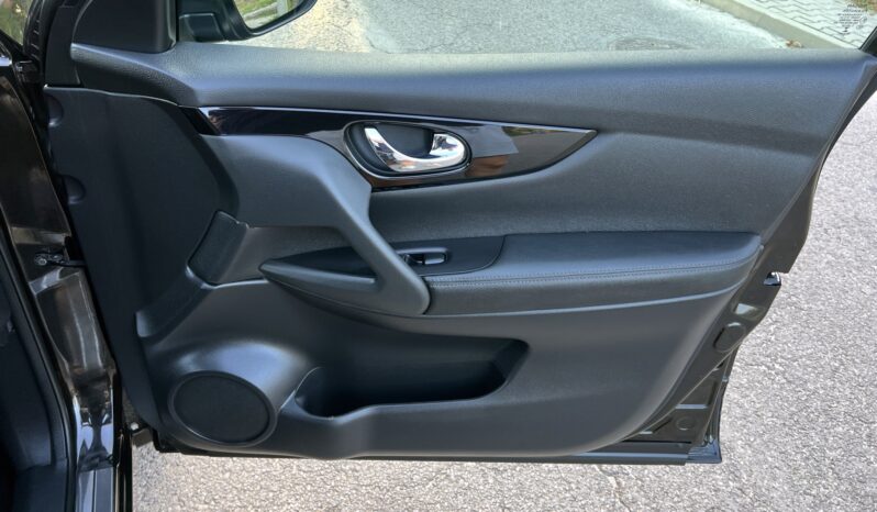 Nissan Qashqai | FWD (przód) | Manualna | 163 KM | Czarny full