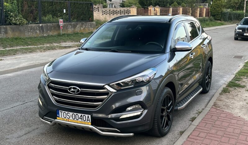 Hyundai Tucson | 4×4 (doł. automatycznie) | Manualna | 136 KM | Szary full