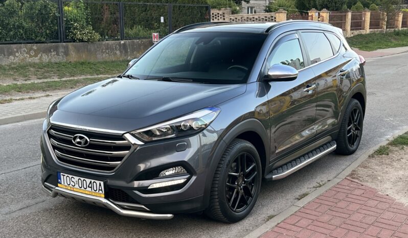 Hyundai Tucson | 4×4 (doł. automatycznie) | Manualna | 136 KM | Szary full