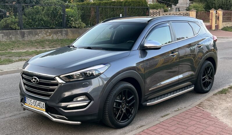 Hyundai Tucson | 4×4 (doł. automatycznie) | Manualna | 136 KM | Szary full