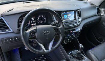 Hyundai Tucson | 4×4 (doł. automatycznie) | Manualna | 136 KM | Szary full