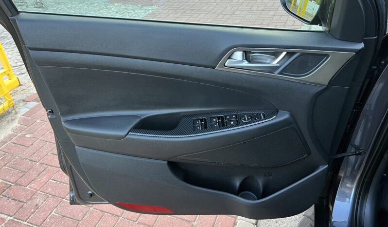 Hyundai Tucson | 4×4 (doł. automatycznie) | Manualna | 136 KM | Szary full