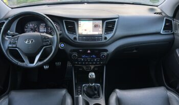Hyundai Tucson | 4×4 (doł. automatycznie) | Manualna | 136 KM | Szary full