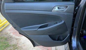 Hyundai Tucson | 4×4 (doł. automatycznie) | Manualna | 136 KM | Szary full